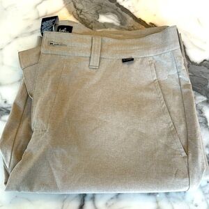 Men’s Travis Mathew’s performance golf shorts